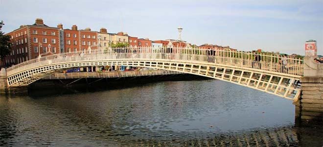 Ha' Penny Bridge, Dublin